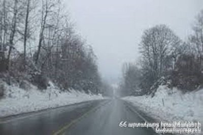 Սոթք-Քարվաճառ ճանապարհին, Սյունիքի «Մեղրու սար» եւ Թասի ոլորաններին տեղ-տեղ մերկասառույց է
