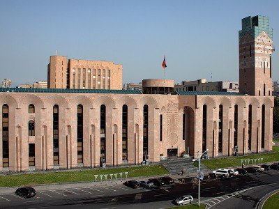 Երեւանի քաղաքապետարանի 20 աշխատակից փետրվարին պարգեւատրվել է ընդհանուր 6.59 մլն դրամով