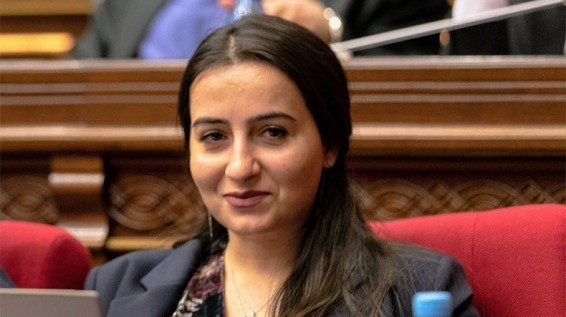 Հո տենց չի, ով ինչ ուզի դուրս գա ասի, ցեցը գցի հասարակության ջանն ու ժպիտը դեմքին քաշվի մի կողմ. Ա.Կոստանյան