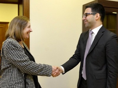 Ռուստամ Բադասյանը ԱՄՆ դեսպանի հետ քննարկել է երկուստեք հետաքրքրություն ներկայացնող հարցերի լայն շրջանակ