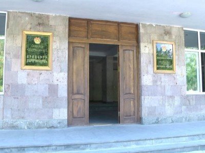 Արմավիրի մարզպետը մեկնում է արձակուրդ. Նրան կփոխարինի փոխմարզպետ Կարեն Գրիգորյանը