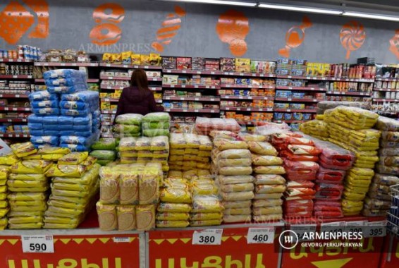 Ценовых изменений на спирт и алкогель нет, повысилась цена на бакалейные товары: Пашинян