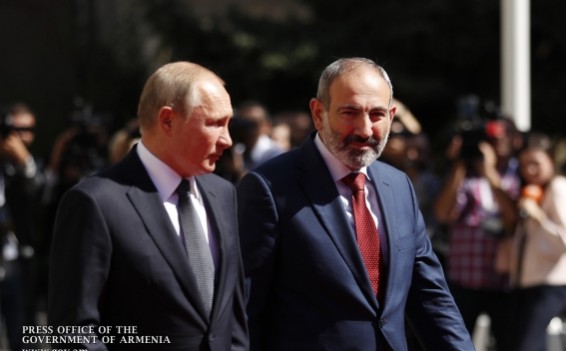 Пресс-секретарь премьера Армении уточнила, поедет ли Пашинян 9 мая в Россию