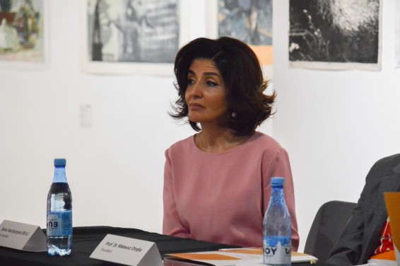 Տրանսիլվանիայում Գեղարվեստական տպագրության բիենալեի միջազգային ժյուրիի կազմում առաջին անգամ ընդգրկված է նաև Հայաստանի ներկայացուցիչը