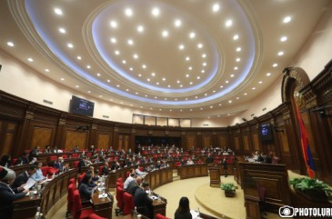 ԱԺ-ն շարունակում է իր հերթական քառօրյան. Օրակարգում է ապօրինի ծագում ունեցող գույքի բռնագանձման մասին նախագիծը (ուղիղ)