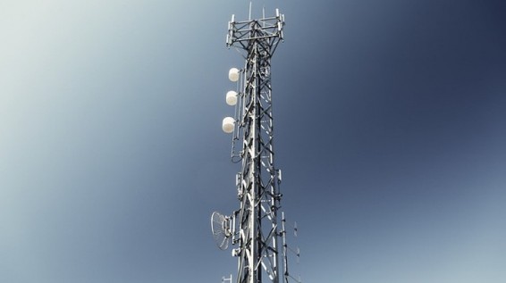 Коронавирус и 5G: на Пасху в Британии попытались поджечь 20 сотовых вышек