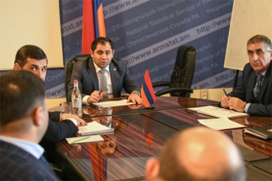 Անհամապատասխան. Ինչու Արմավիր և Էջմիածին ՋՕԸ-ներում տեղի չեն ունենում գործադիր տնօրենի ընտրություններ. «Ժամանակ»