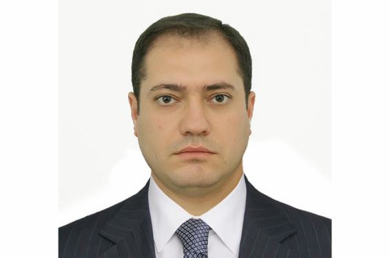 Իմ վստահորդին շուրջ 2 ժամ է՝ տարել են ոստիկանություն, թույլ չեն տալիս ներս մտնեմ. «Մաքս փեթրոլի» աշխատակցի փաստաբան․ Hraparak.am