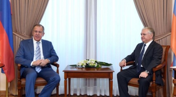 Էդվարդ Նալբանդյանը Սերգեյ Լավրովի հետ քննարկել է ԼՂ կարգավորման հարցը
