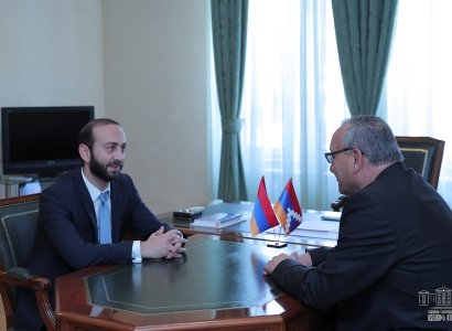 «Պատրաստ ենք աջակցել». Արարատ Միրզոյանը հանդիպել է Արցախի ԱԺ նորընտիր նախագահ Արթուր Թովմասյանի հետ