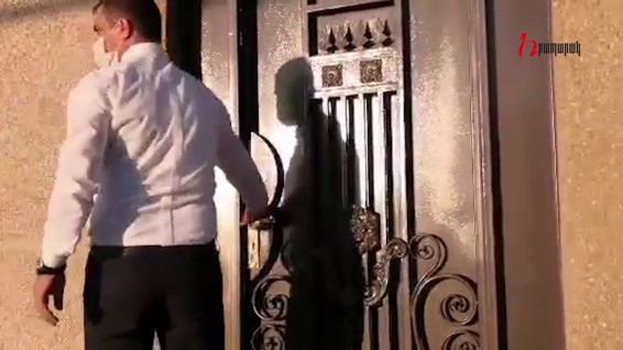 Hraparak.am: Начальник Генштаба ВС Армении организовал для сына многолюдную свадьбу