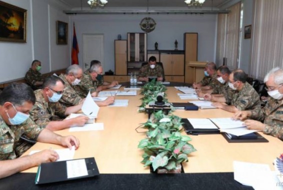 В МО АР состоялось служебное совещание