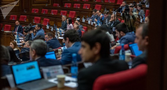 Парламент Армении проведет 
