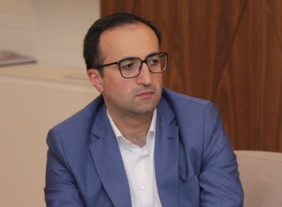Թաղումից հետո լվացվելիս ձեռքերը ընդհանուր սրբիչով չեն չորացվում. Արսեն Թորոսյանի նոր հրամանը
