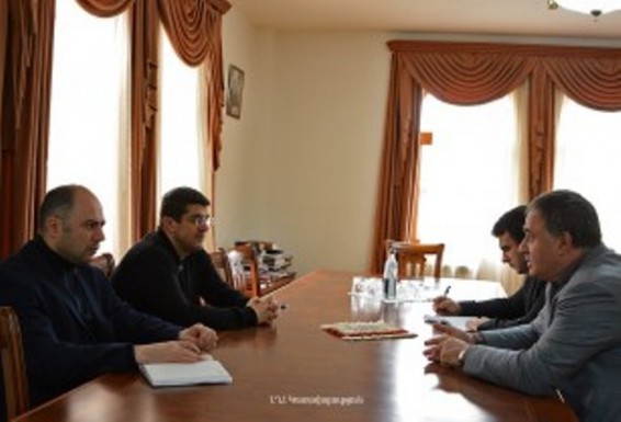 Արցախի վարչապետն ընդունել է ՌԴ-ում բնակվող բարերար Մաքսիմ Աթայանցին