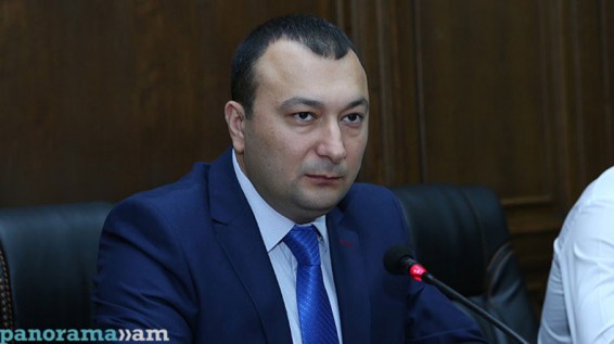 Վահե Էնֆիաջյանն առաջարկում է ուսանողներին տրամադրվող կրթաթոշակների չափը բարձրացնել