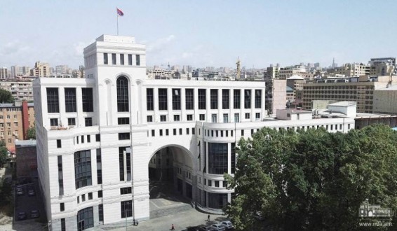 Խստորեն դատապարտում ենք Ադրբեջանի այս հրեշավոր հանցանքը. ՀՀ ԱԳՆ-ն՝ Շուշիի Սուրբ Ղազանչեցոց եկեղեցու հրթիռակոծության մասին