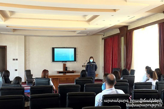 Առաջին օգնության և քաղպաշտպանության թեմաներով ԱԻՆ-ի կողմից 12 օրում ավելի քան 900 մարդ է վերապատրաստվել