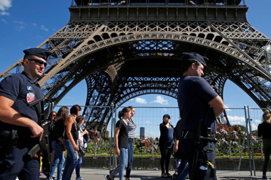 Փարիզում ձերբակալված ԴԱԻՇ-ի անդամների նպատակակետը եղել է Էյֆելյան աշտարակը