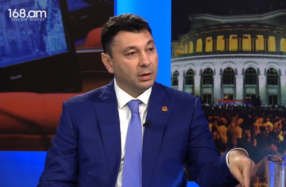 «Դու զրո ես, Նիկոլ, զրո՛, մնում ես՝ ի՞նչ անես, քեզ ո՛չ դրսում են բանի տեղ դնում, ո՛չ ներսում. դու ինքնասպան եղած քաղաքական գործիչ ես». Էդուարդ Շարմազանով