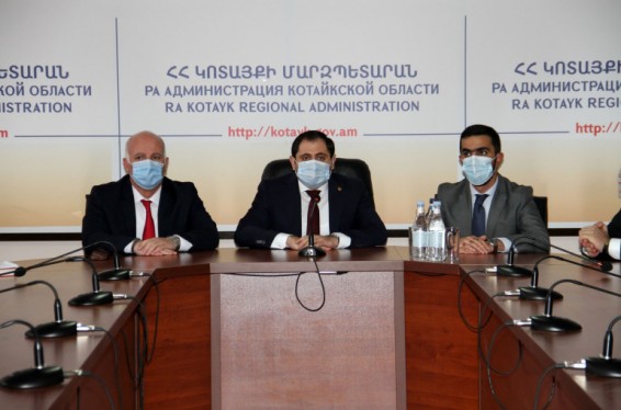 Սուրեն Պապիկյանը ներկայացրել է Կոտայքի  նորանշանակ մարզպետին