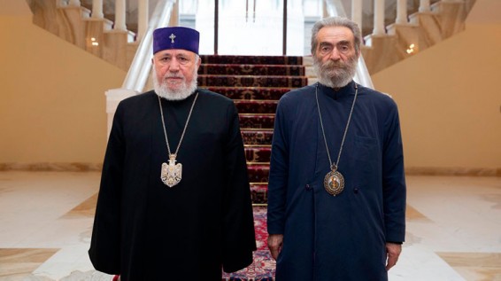 Պարգև Սրբազանը վերադարձել է