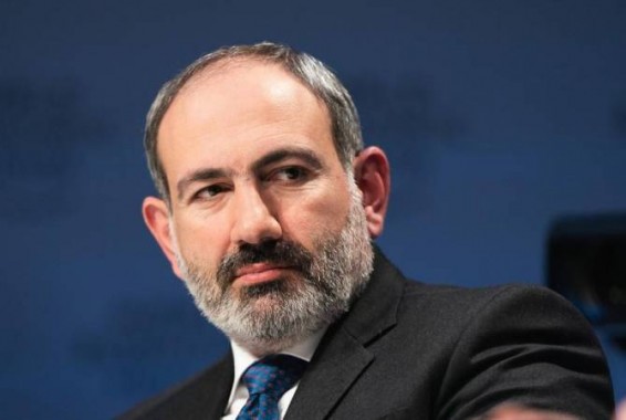 Նիկոլ Փաշինյանը և նրա հանցակիցները չեն կարողանա լքել երկիրը. Օդանավակայանի ճանապարհը փակած ցուցարար