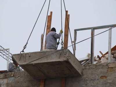 Արցախում պատերազմի հետևանքով վնասված տների վերականգնումը շարունակվում է ըստ հերթացուցակների