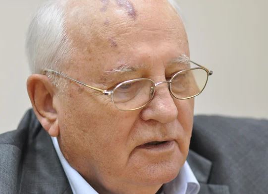 Горбачев - о том, каким должно быть решение карабахского конфликта
