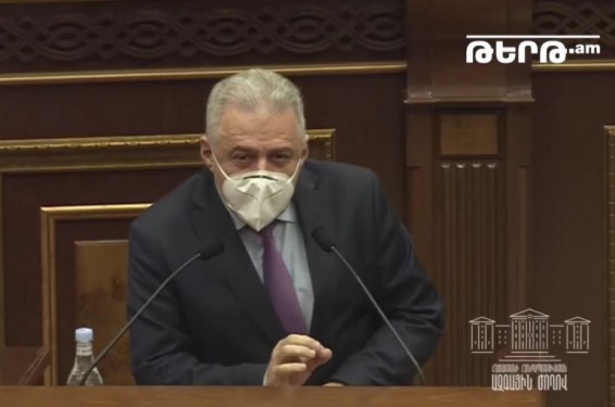 Զինադադարի խախտումներ եղել են, ասենք թե՝ օրական 5 փամփուշտ են կրակում օդ, ես այդ հարցը դրել եմ խաղաղապահ ուժերի հրամանատարի առաջ, նա էլ՝ Ալիևի. Վաղարշակ Հարությունյան