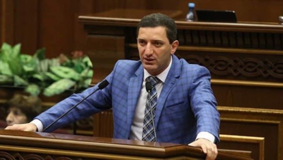 «Արա, դուք գետինը չեք մտնո՞ւմ․․․ ռազմաճակատ հագուստ ու սնունդ հասցրածին զրկել են վարորդական իրավունքից». Գևորգ Պետրոսյան