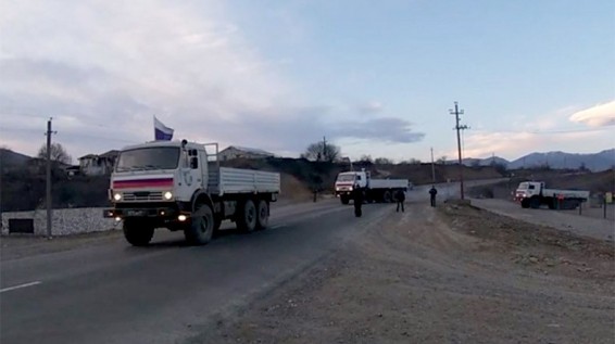 Российская колонна доставила около 185 тонн груза в сданный Азербайджану Карвачарский район