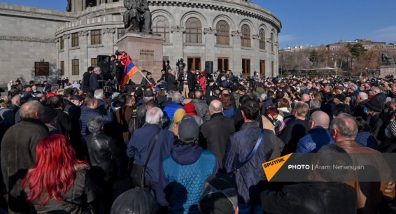 Губернаторам поручено воспрепятствовать приезду людей в Ереван для участия в митинге – СМИ