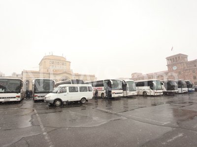 168.am: Все дороги, ведущие к центру города, закрыты