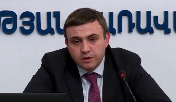 «Այդ ժամանակ օդի պես պետք էր զրոյական մաքսատուրքով ապրանքատեսակներ ներմուծել»․ Վարոս Սիմոնյան