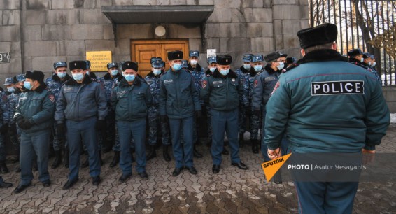 Не поддаваться провокациям: полиция намерена обеспечивать общественную безопасность