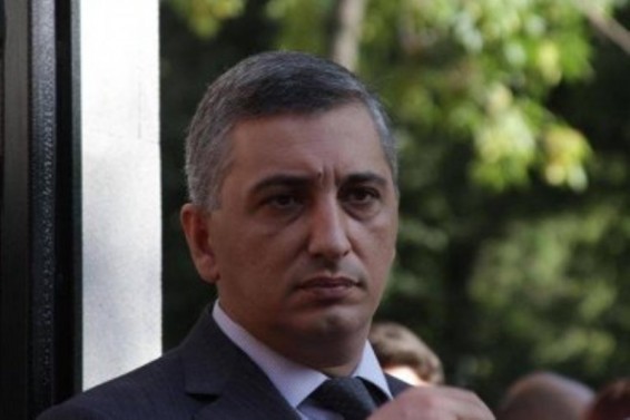 Էջմիածնում օպերատիվ իրավիճակը կայուն է և վերահսկելի. Աշոտ Ահարոնյան