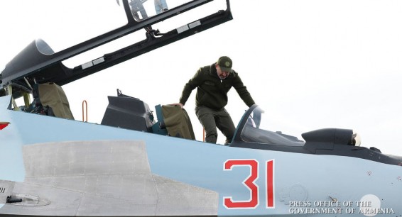 Противоречия все-таки есть: в заявлении Пашиняна по Су-30 снова нашли нестыковки