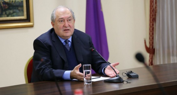 Нефтяной магнат, британский посланник: президент Армении прокомментировал мифы о себе