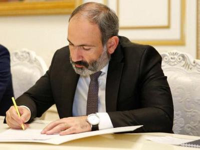 Արշակ Կարապետյանն ազատվել է Նիկոլ Փաշինյանի խորհրդականի պաշտոնից