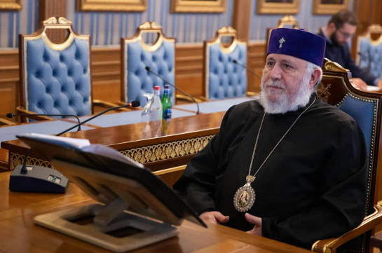 Աստված բոլոր կանանց, մայրերին ու քույրերին պարգևի երջանկություն, բարօրություն ու ամենայն բարիք, այսօր և միշտ. Ամենայն Հայոց Կաթողիկոս