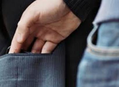 Գրպանահատություն ավտոբուսում․ գողն էլ, գողոնն էլ հայտնաբերվել են