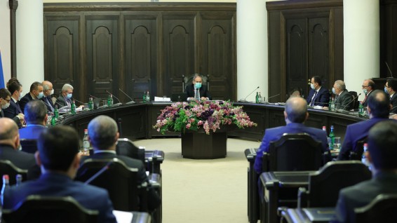 Կառավարության նիստ. 44 հարցից 4-ն է զեկուցվում