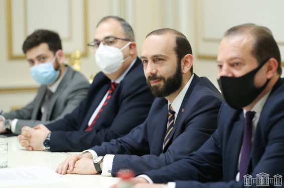 ՀՀ ԱԺ նախագահը հանդիպել է ԲԴԽ նախագահի պաշտոնակատարի եւ խորհրդի անդամների հետ