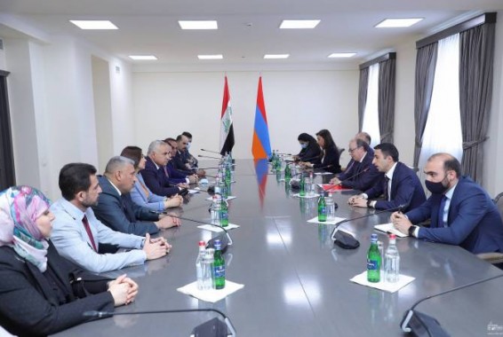 Արա Այվազյանը հանդիպել է Իրաքի Ներկայացուցիչների խորհրդի արտաքին հարաբերությունների հանձնաժողովի նախագահի հետ