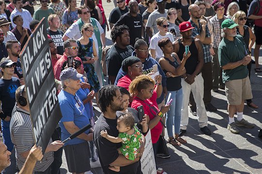 Աֆրոամերիկացիների բողոքի ակցիա ԱՄՆ-ում՝ ընդդեմ ոստիկանի կողմից տղամարդու սպանության