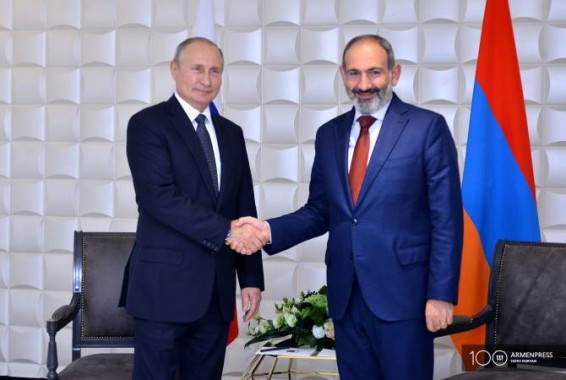 Путин поздравил Пашиняна и граждан РА с 76-й годовщиной Победы в Отечественной войне