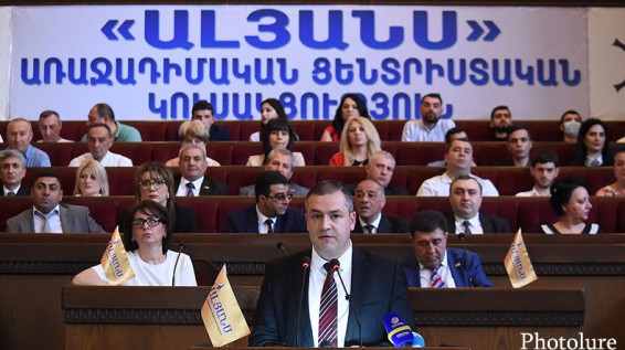 Առաջարկում ենք սկսել հայ-ռուսական միացյալ սահմանապահ զորքերի ստեղծման գործընթացը. Ուրիխանյան