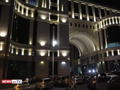 «Պատիվ ունեմ» դաշինքի կազմակերպած հավաքն ավարտվեց ԱԳՆ շենքի մոտ