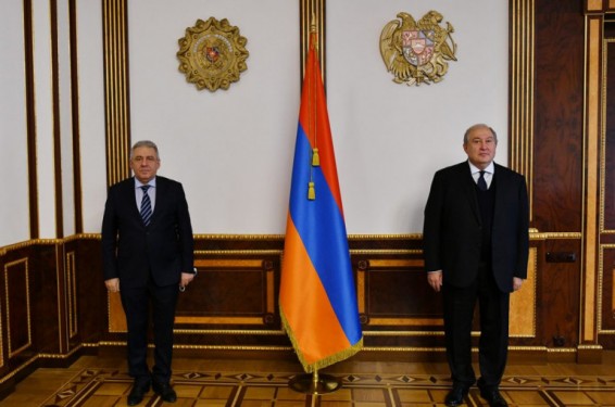 Վաղարշակ Հարությունյանը Արմեն Սարգսյանին տեղեկություններ է հայտնել հայ զինծառայողների գերեվարվելու վերաբերյալ